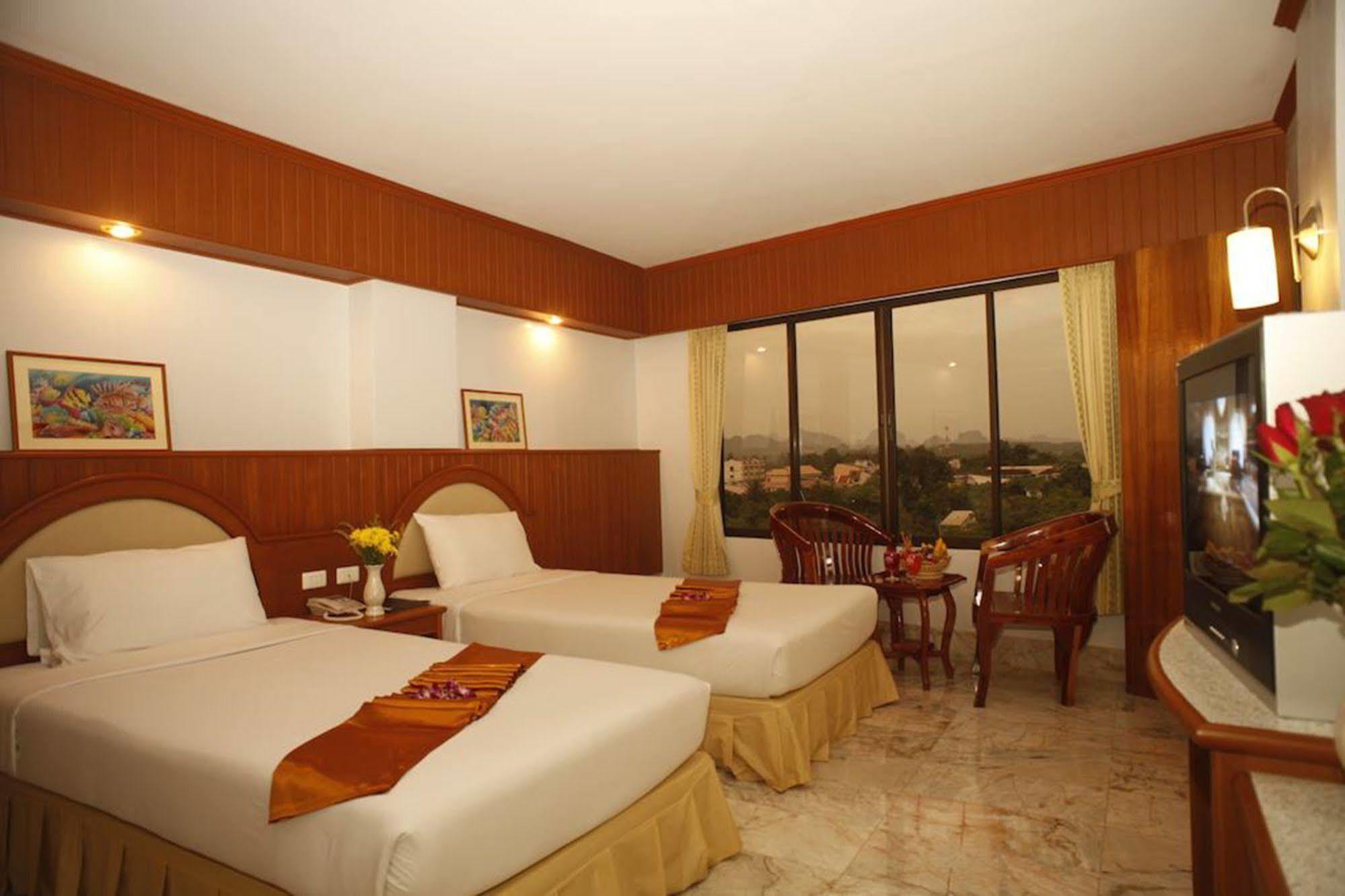 Boon Siam Hotel Krabi town Exterior foto